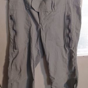 Women's, the North face brand Capri pants
